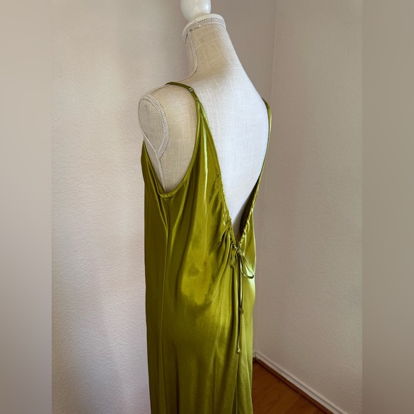 Topshop Satin Maxi  in Light Green size 14 NEVER WORN/NEW ✨ - Picture 9 of 16